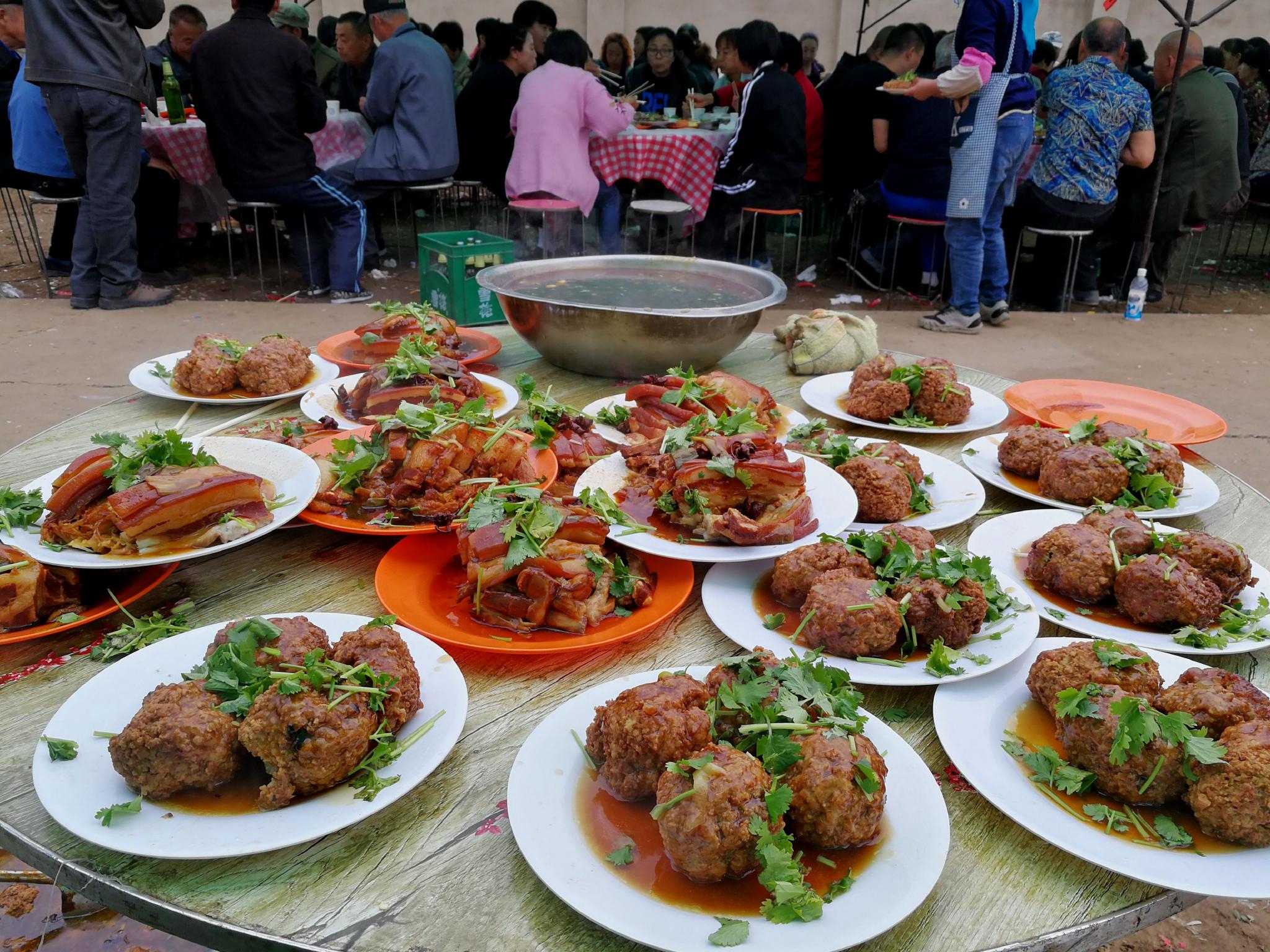 解决农村青年婚恋难,仅靠茶楼相亲还不够 | 新京报专栏|婚恋|媳妇|相