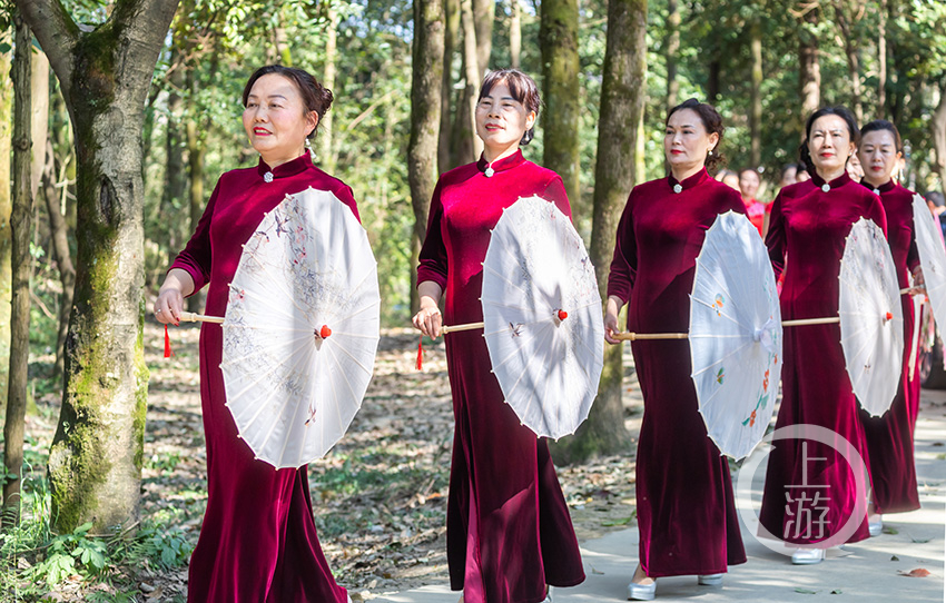 重庆南川秀旗袍展风采