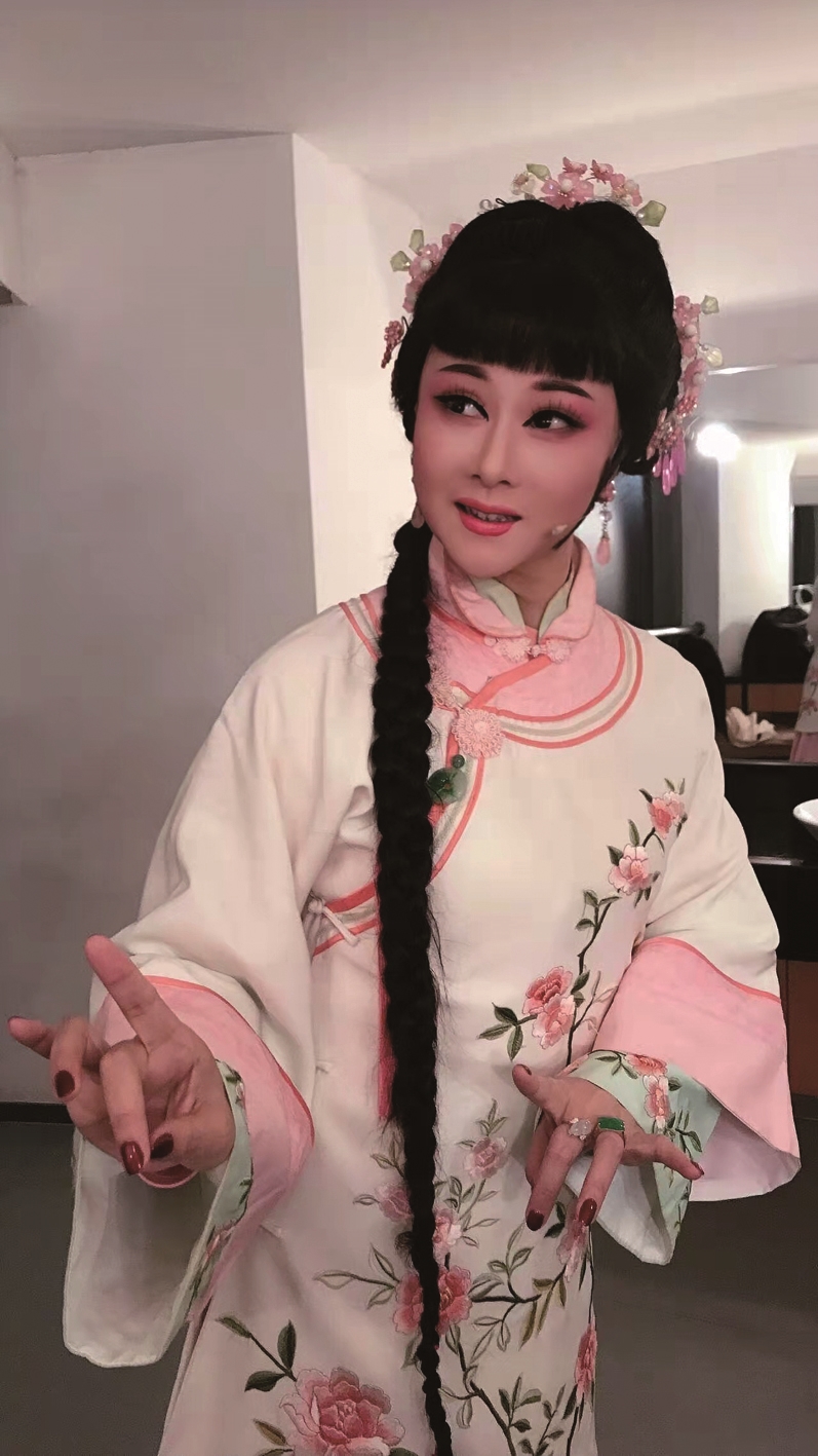 周文娟 秋冰 胡平刀马旦,青衣,花旦,是市锡剧院国家一级演员孙薇的