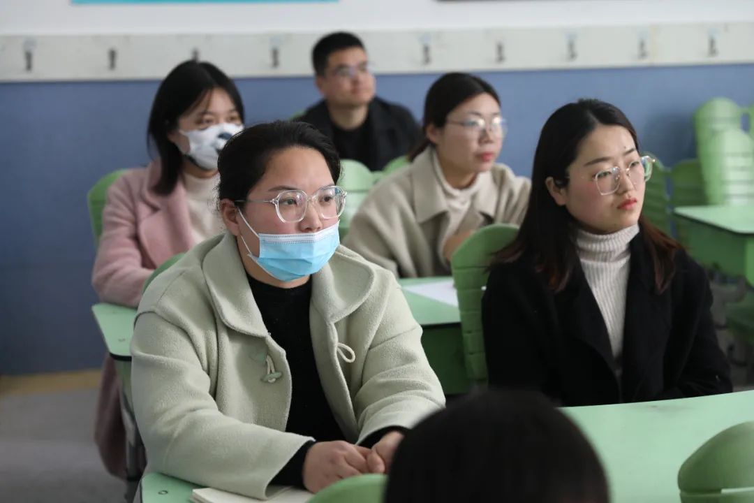 花開綻放試比高低競芳菲阜南縣玉泉小學青年教師優質課比賽