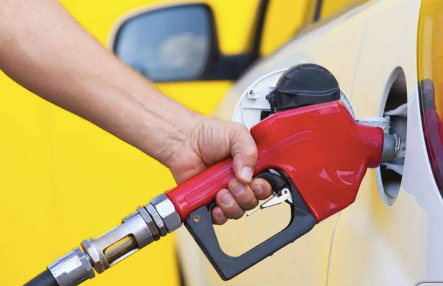 92号汽油8元时代  HEV混合动力车型成“香饽饽”休闲区蓝鸢梦想 - Www.slyday.coM