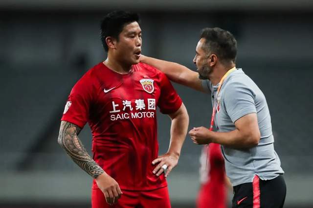 中超动态:深圳队球员超市开张,津门虎动作不断,3队仍未集结休闲区蓝鸢梦想 - Www.slyday.coM 中超动态:深圳队球员超市开张,津门虎动作不断,3队仍未集结休闲区蓝鸢梦想 - Www.slyday.coM