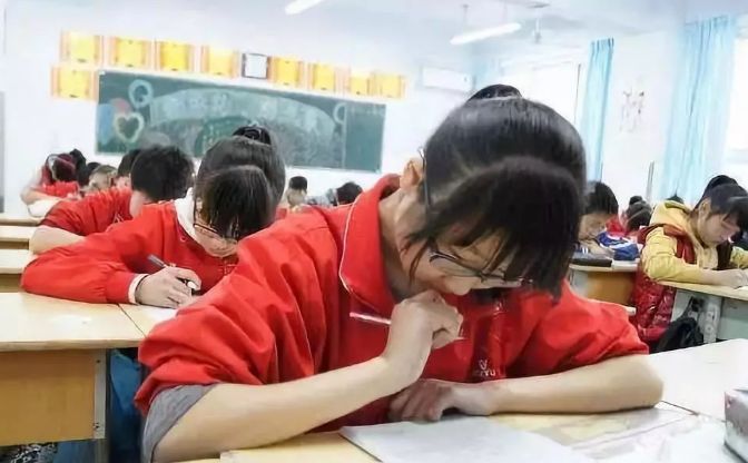 河南2022中考时间安排出炉，有2门是开卷，但学生却开心不起来休闲区蓝鸢梦想 - Www.slyday.coM