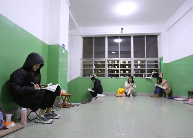 考研人数持续增长,读研价值和花费是否对等?过来人说出实情休闲区蓝鸢梦想 - Www.slyday.coM 考研人数持续增长,读研价值和花费是否对等?过来人说出实情休闲区蓝鸢梦想 - Www.slyday.coM