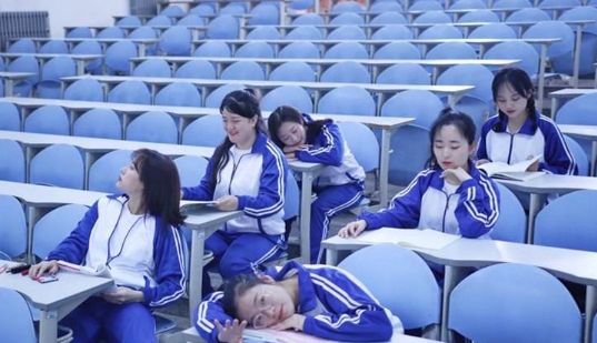 为防止学生早恋,校长“煞费苦心”设计校服,网友却说治标不治本休闲区蓝鸢梦想 - Www.slyday.coM