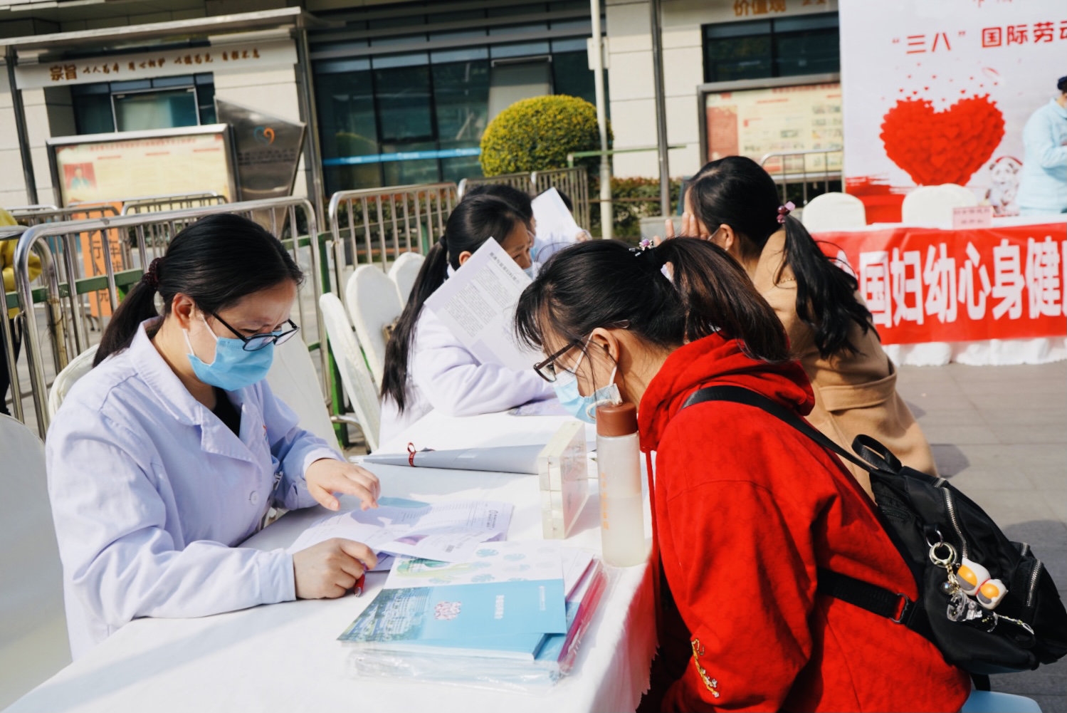 三八妇女节科普丨如何预防宫颈癌？省妇幼专家：接种HPV疫苗 注重卫生、谨慎性行为和避免多次分娩休闲区蓝鸢梦想 - Www.slyday.coM