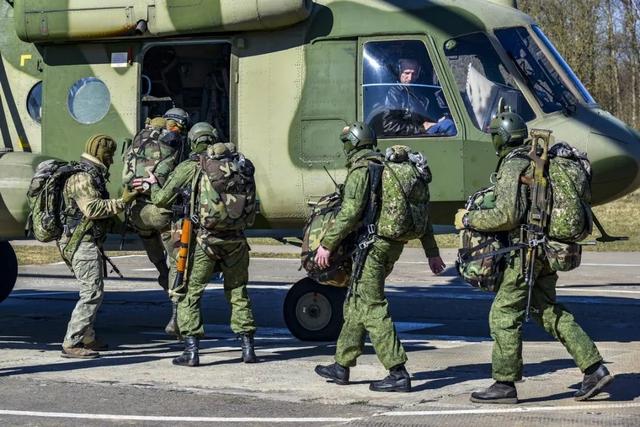 从阿明宫到乌克兰，俄军空降兵重拳出击名不虚传，为何如此强大休闲区蓝鸢梦想 - Www.slyday.coM