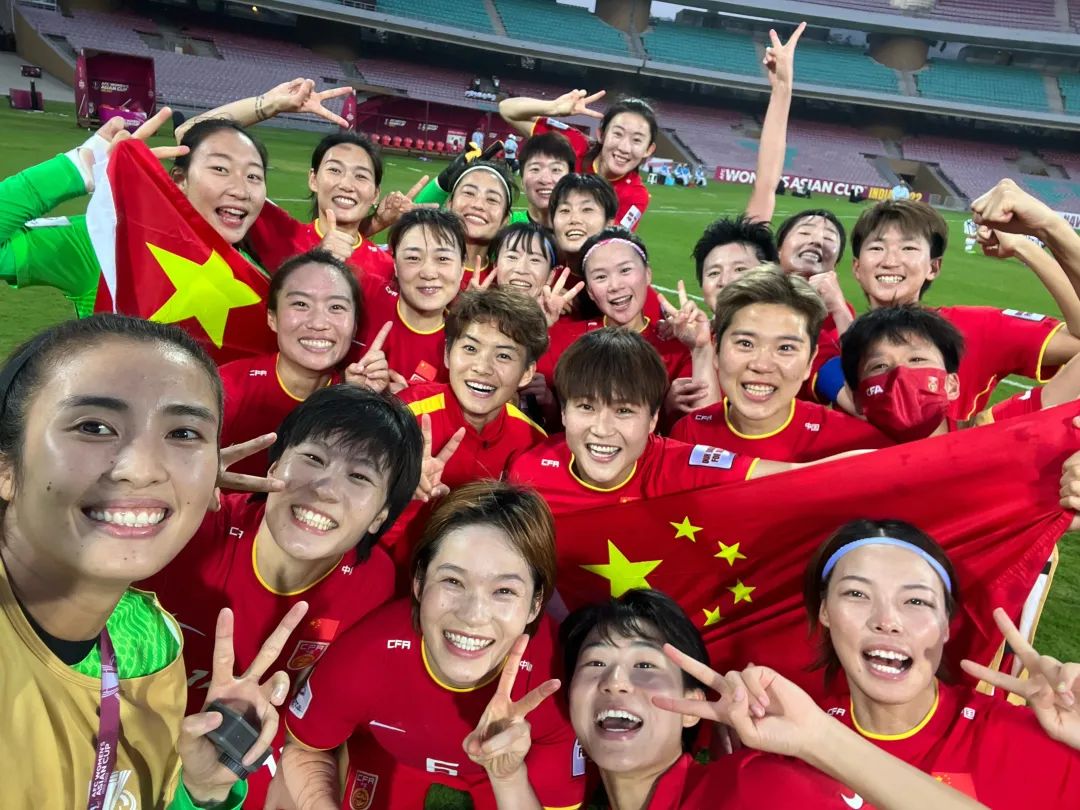 中国女足合照高清2022图片