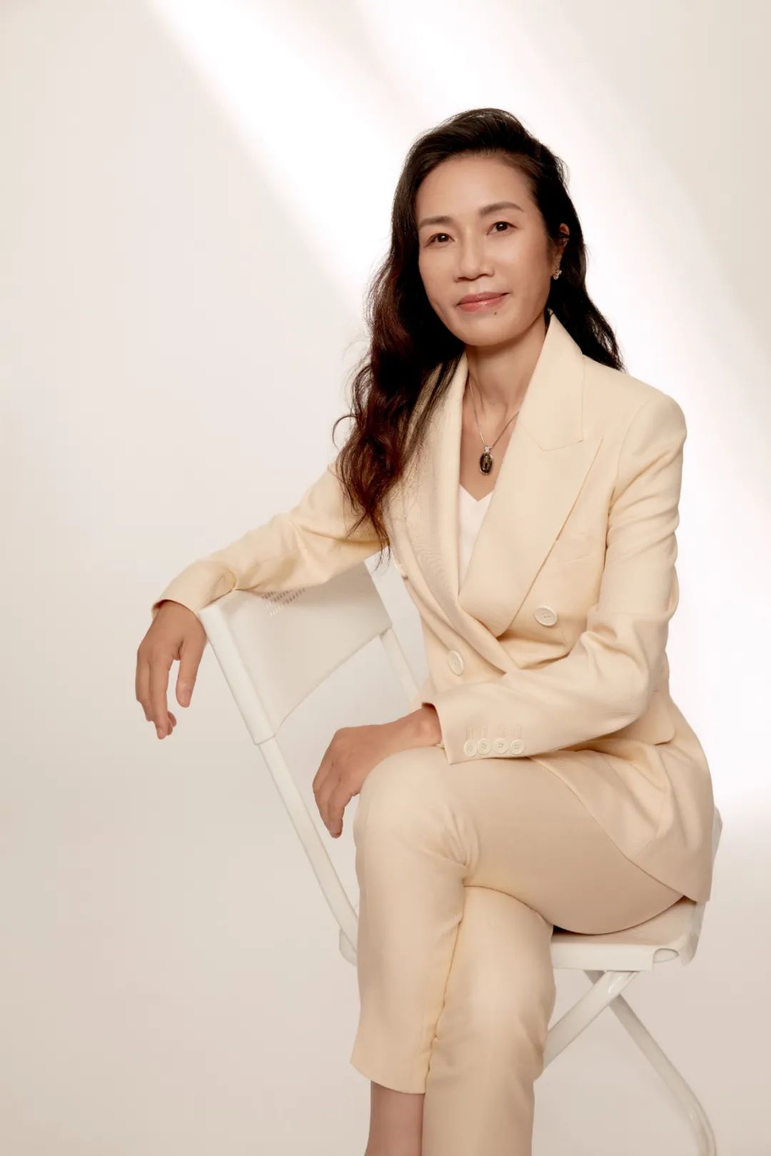 31位保险女董事长总经理风采个个都是一等一高手