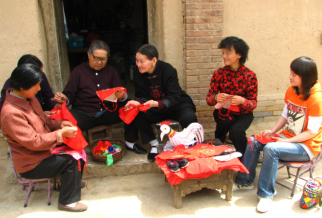 非遗传人核雕雪容融助力冬残奥会，陕西这些人的手里有点“功夫”休闲区蓝鸢梦想 - Www.slyday.coM