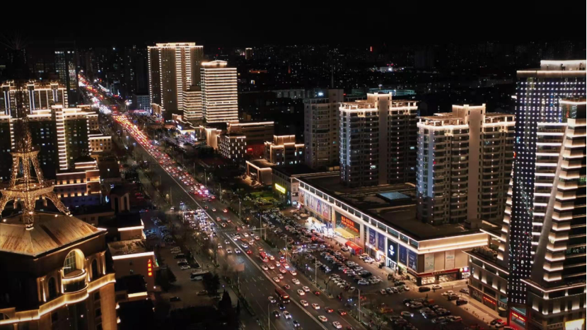 城市亮化点靓淄博的夜