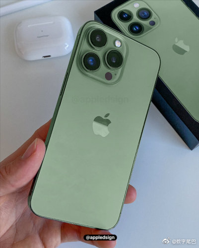 苹果昨天推出了绿色的 iPhone 13 系列……