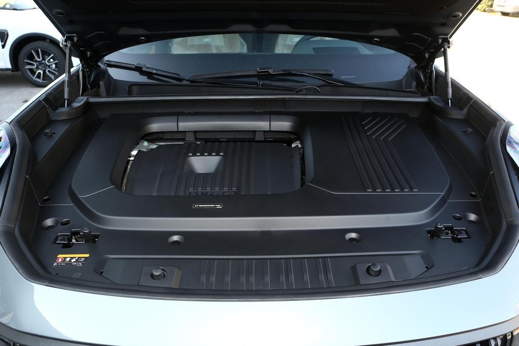 30万左右预算，就买这3款SUV，牌子好还带四驱，跑长途都不累