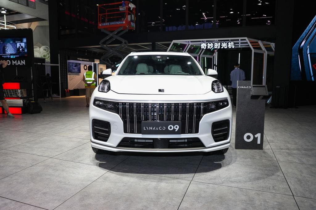 30万左右预算，就买这3款SUV，牌子好还带四驱，跑长途都不累