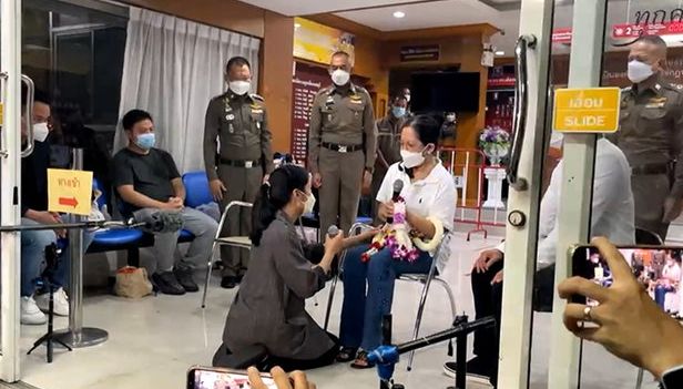 泰国女星溺亡案进展:富商承认违法驾驶致其落水 警方称系意外休闲区蓝鸢梦想 - Www.slyday.coM 泰国女星溺亡案进展:富商承认违法驾驶致其落水 警方称系意外休闲区蓝鸢梦想 - Www.slyday.coM