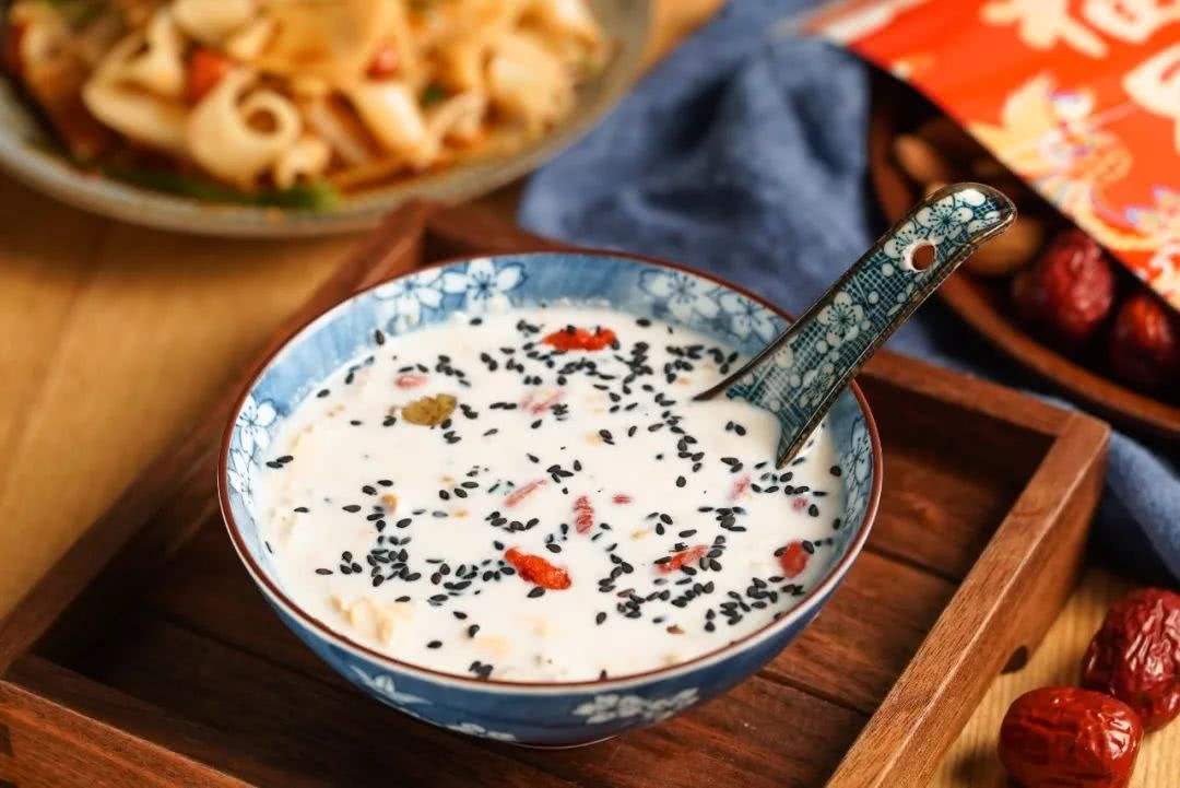 兰州美食牛奶鸡蛋醪糟你吃过吗