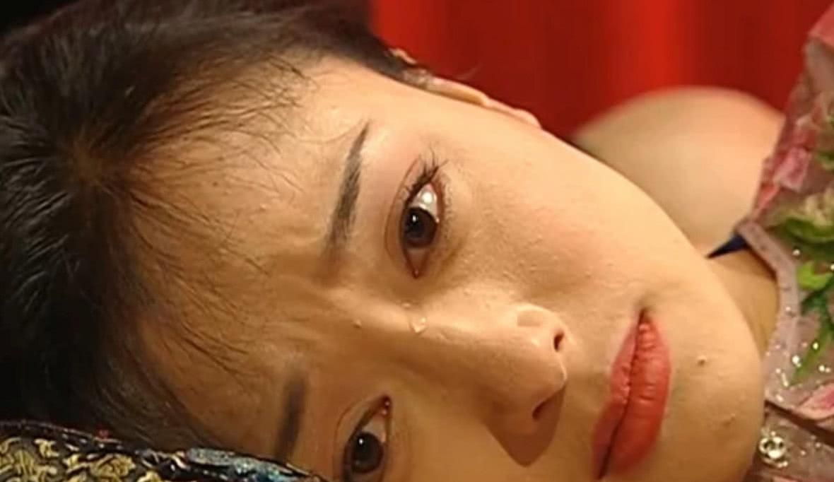 同样是侍寝为何知画性感小燕子却保守这就是妻和妾的区别