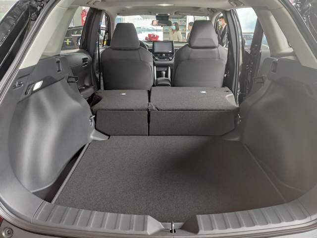 美中不足卡罗拉锐放试驾体验