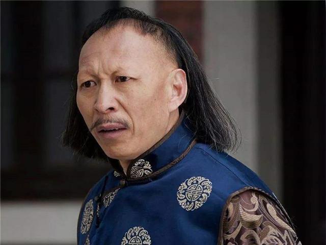 裘千尺李明30岁进北影和黄晓明是同学终于演回好人男一号