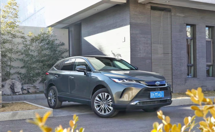 凌放对比探岳X：哪款车才是“都市潮流”？丨车壹条