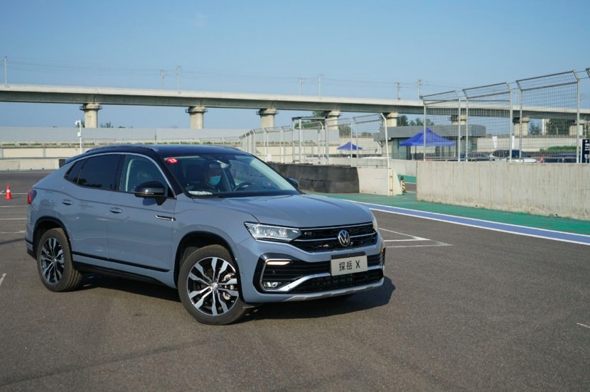 凌放对比探岳X：哪款车才是“都市潮流”？丨车壹条