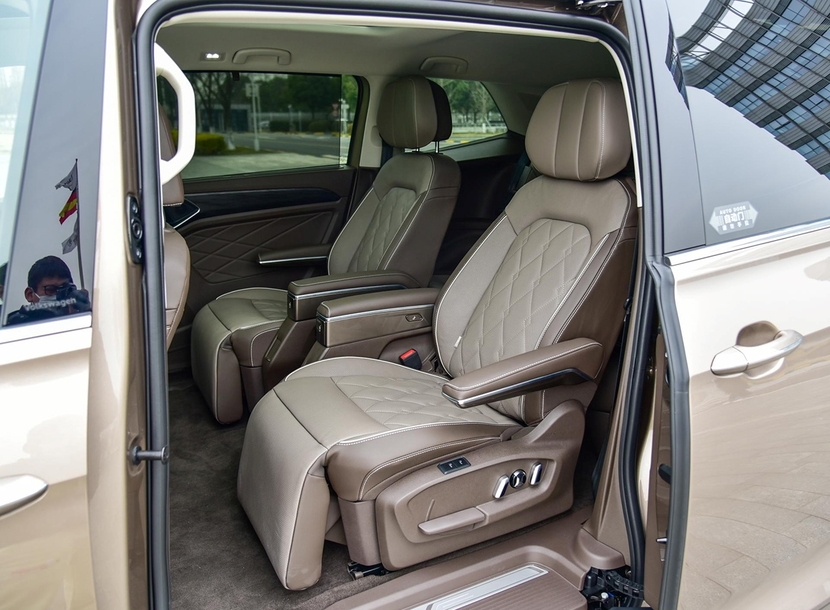 新威然全面对比赛那 谁是更好的选择？