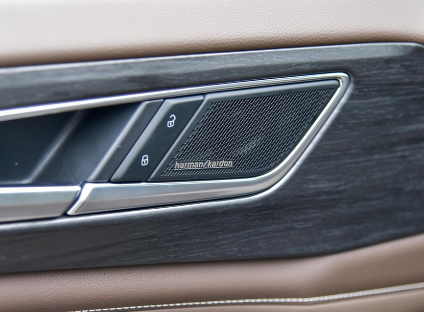 新威然全面对比赛那 谁是更好的选择？