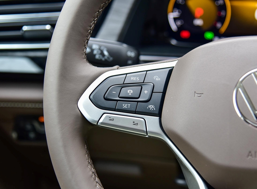 新威然全面对比赛那 谁是更好的选择？