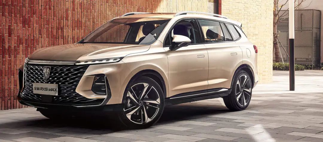 国产SUV卷起来！15万出头配2.0T+大连屏，合资哭了！