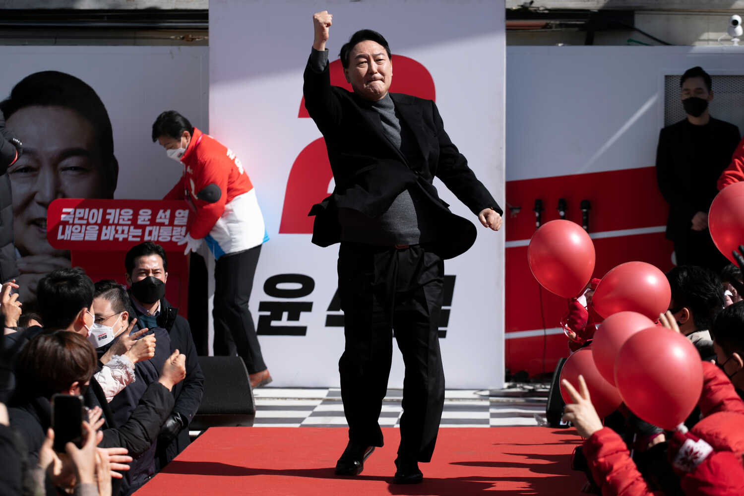 把两届总统送进监狱的检察总长，成了韩国新总统休闲区蓝鸢梦想 - Www.slyday.coM