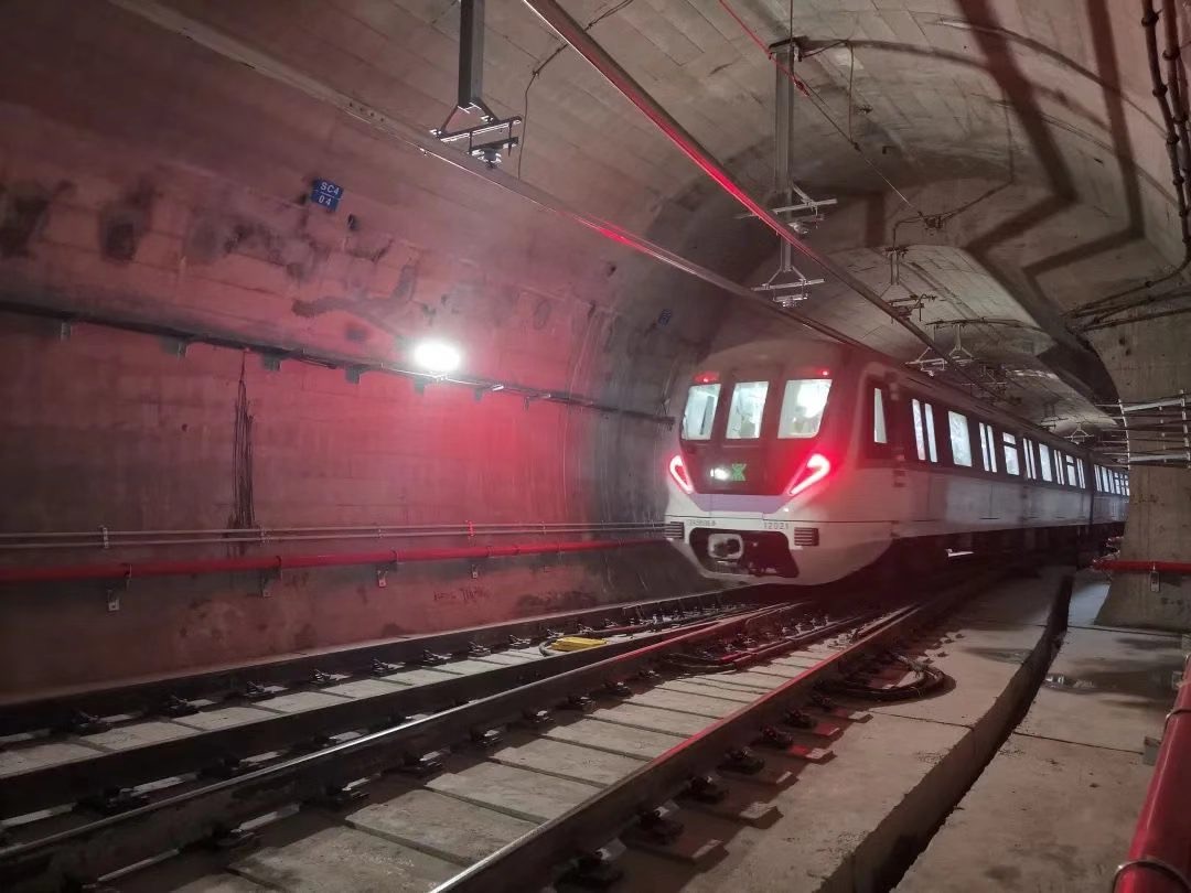 地铁12号线机场东车辆段试车线完成热滑全线年内通车进入倒计时