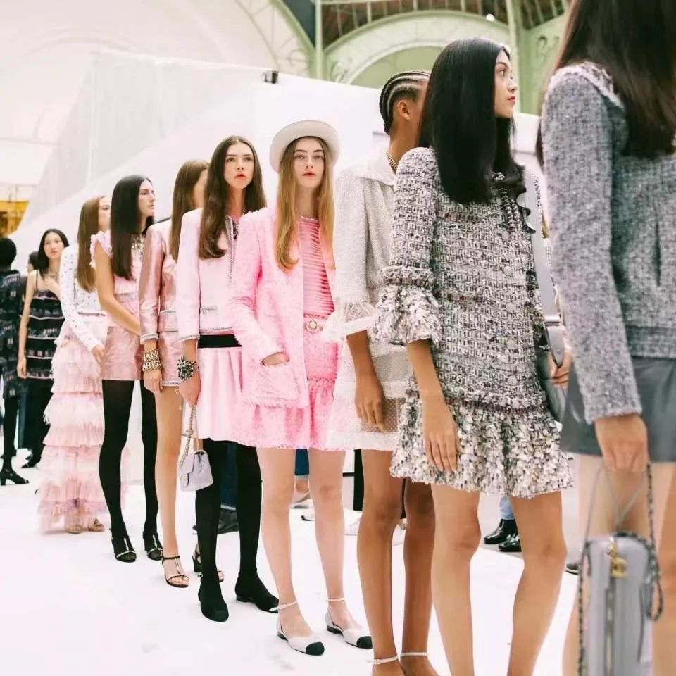 风度与温度并存！美炸的“小香风”外套，满满时髦感休闲区蓝鸢梦想 - Www.slyday.coM