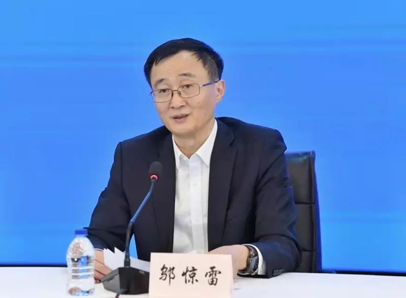 人民日报大江东休闲区蓝鸢梦想 - Www.slyday.coM