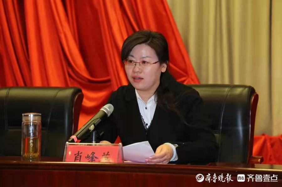 新泰市新汶街道开展庆祝三八妇女节暨文艺汇演活动