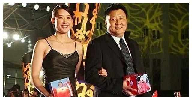 嫁大23岁教练,如今在澳大利亚定居准备二|伍德|金炜|刘子歌_新浪新闻