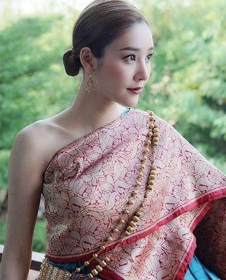 泰国女星tangmo落水,母亲收钱了结,原来3000万就能不顾女儿死活