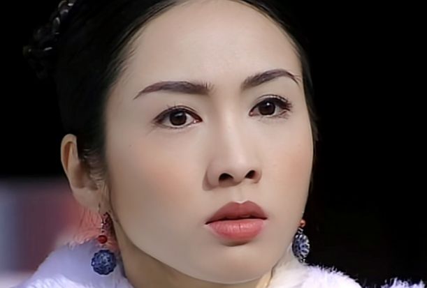 图片来源于网络待如妃赶到时,只剩下两具被烧焦且缠绕在一起的尸体.