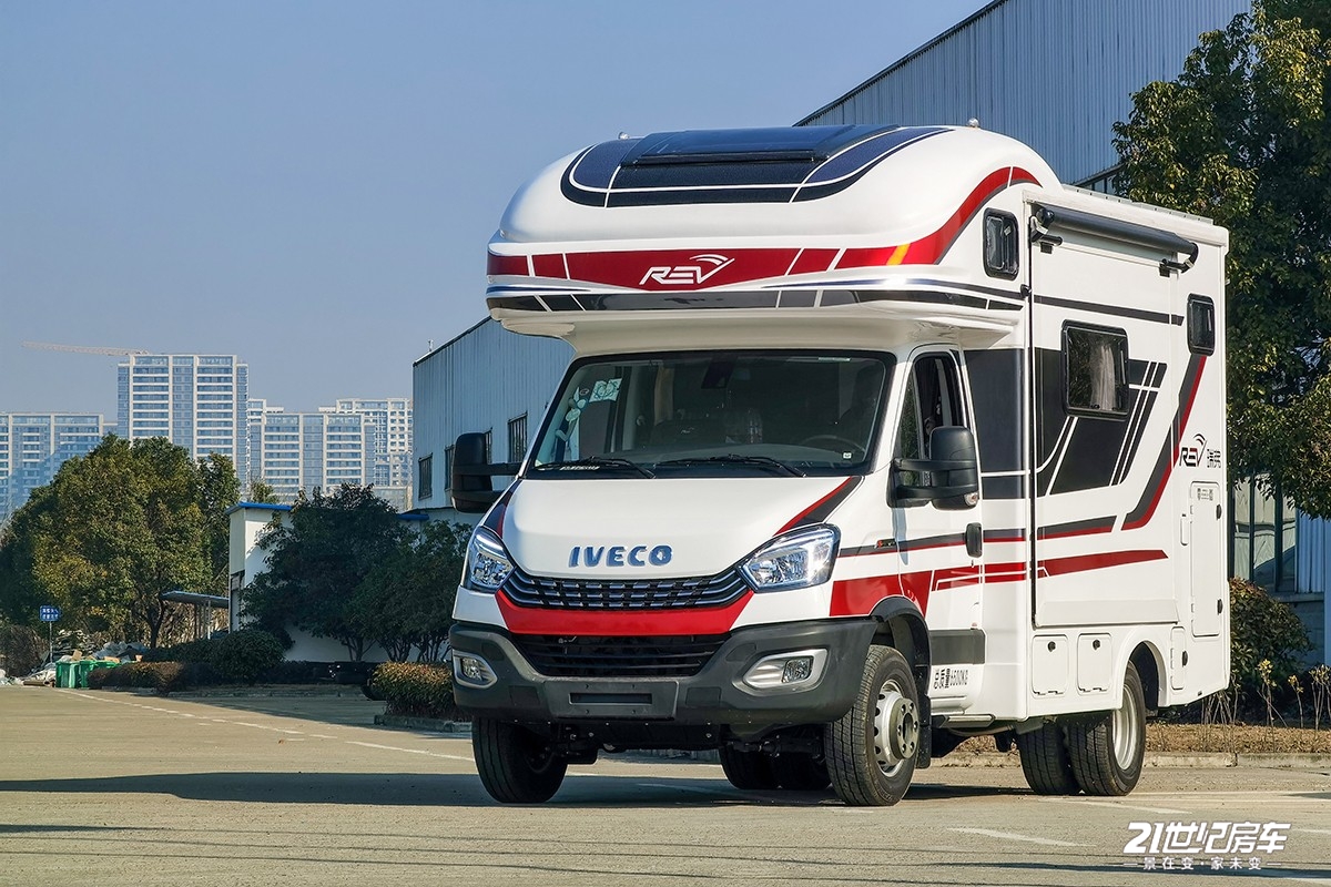 奇瑞新款v820房车发布全车配15度电300l水箱吃喝拉撒全搞定