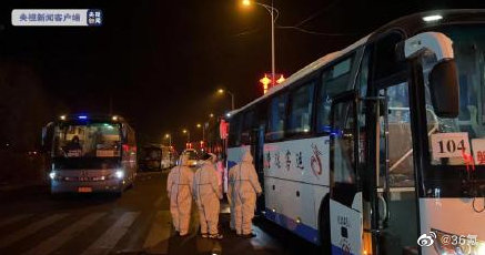 吉林农业科技学院已转运学生6556人，从省内各地调运了近300台大巴车支援休闲区蓝鸢梦想 - Www.slyday.coM