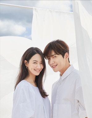 但二人其实有在避免现实cp的营业,这应该也是因为申敏儿有男友吧