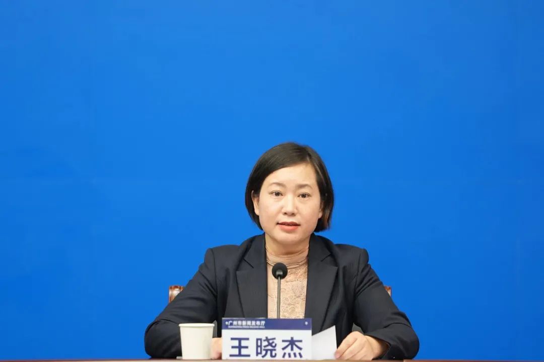 11日广州新增1例确诊病例，为10日公布病例的档口同事休闲区蓝鸢梦想 - Www.slyday.coM