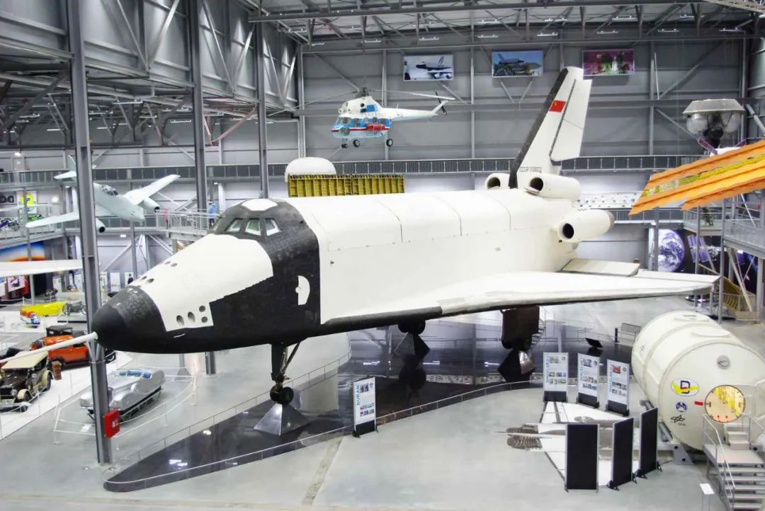 “世界最大飞机”安225被毁，能不能让中国造一架新的？休闲区蓝鸢梦想 - Www.slyday.coM