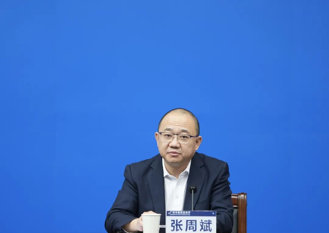 11日广州新增1例确诊病例，为10日公布病例的档口同事休闲区蓝鸢梦想 - Www.slyday.coM