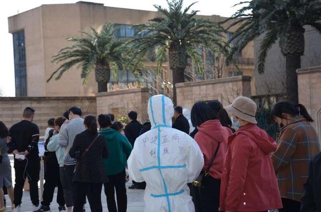 安徽安庆:建筑项目青年志愿者支援核酸检测一线|核酸检测|安庆市|新冠