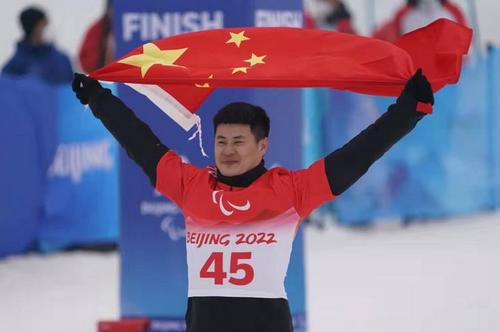 (北京冬残奥会)第14金!孙奇圆梦残奥单板滑雪:我做到了!