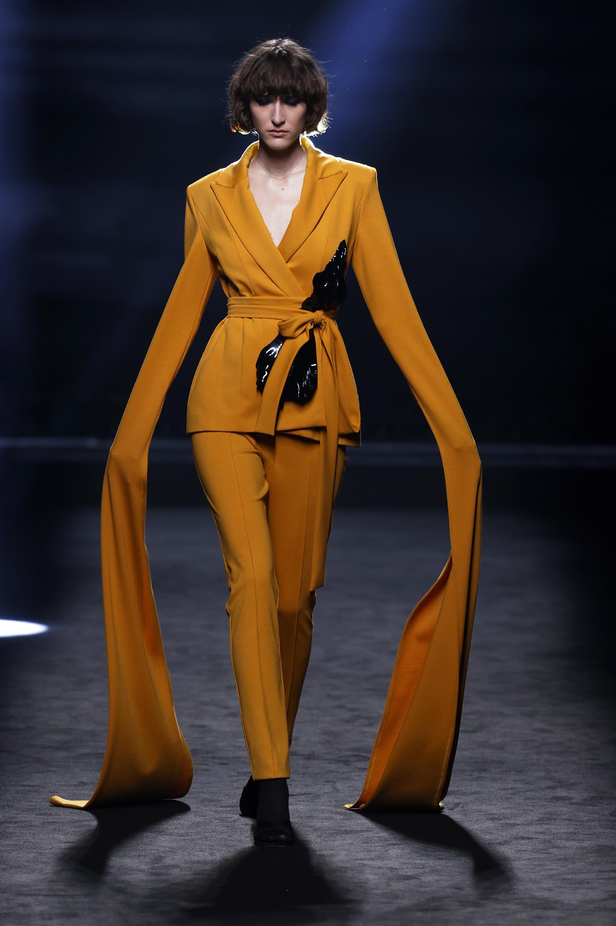 马德里时装周robertodiz品牌时装秀