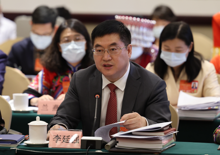 全国人大代表李延强进一步支持北部湾国际门户港建设高质量共建西部陆