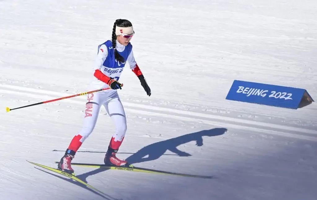 中国队选手夺冠！残奥冬季两项：速度与精准的挑战！休闲区蓝鸢梦想 - Www.slyday.coM