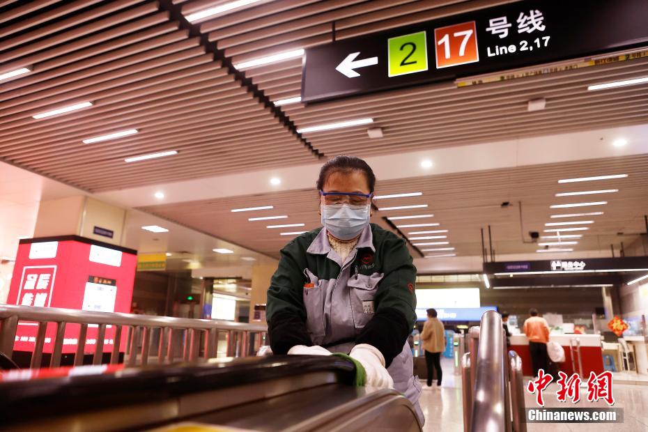 中国内地日增本土病例破千例 上海近期疫情因管理疏漏所致休闲区蓝鸢梦想 - Www.slyday.coM