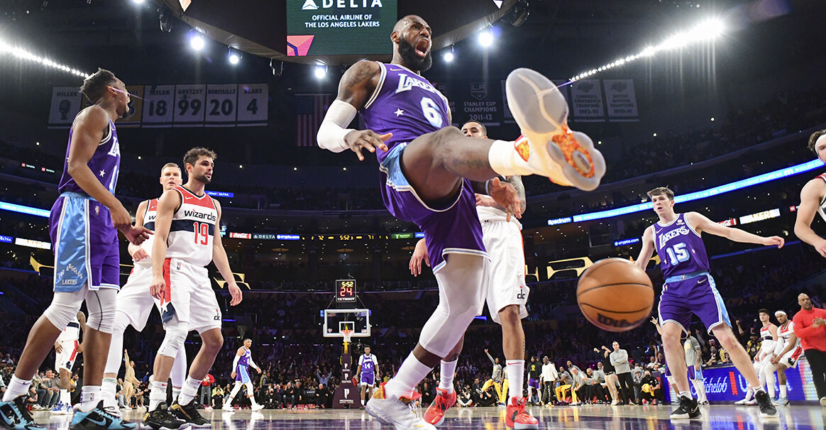 神了!湖人拿下卡位关键战,老詹3场比赛2场50+,这像37岁?休闲区蓝鸢梦想 - Www.slyday.coM 神了!湖人拿下卡位关键战,老詹3场比赛2场50+,这像37岁?休闲区蓝鸢梦想 - Www.slyday.coM